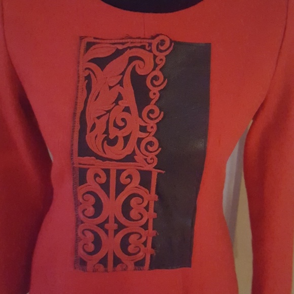 Unique wool dress - Picture 3 of 4